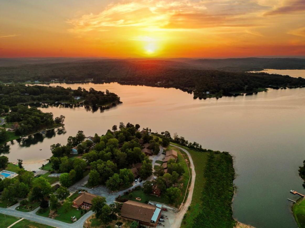 Crown Lake Resort & Spa Horseshoe Bend Экстерьер фото